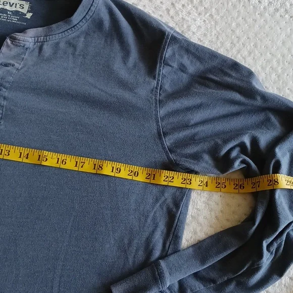 Vintage Levi's Blue Long Sleeve Shirt - XL - Cotton/Polyester blend - Picture 4 of 8